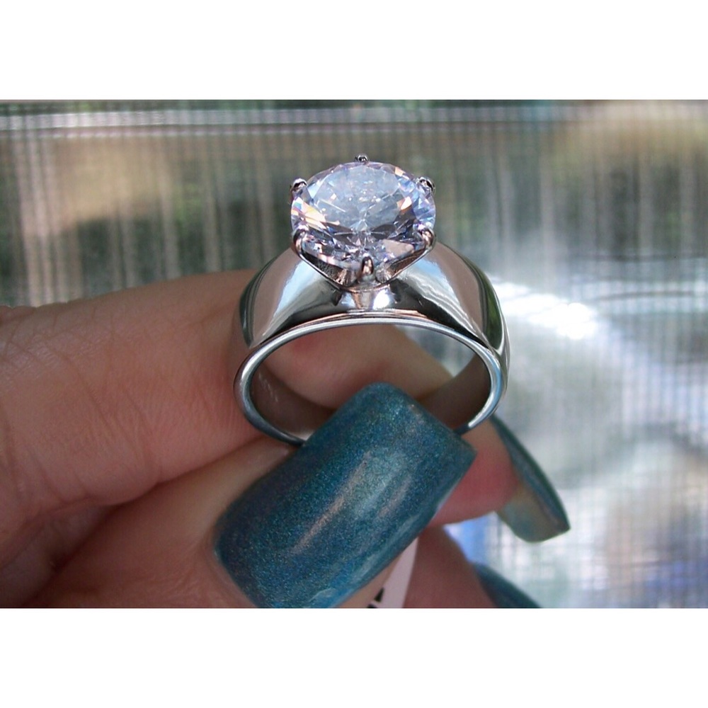 STAINLESS STEEL Round Cut Solitaire Cubic Zirconia Band Ring - Picture 11 of 16
